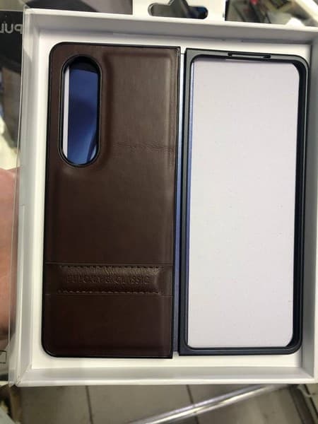 Чехол Puloka для Samsung Fold 4 кожа+пластик, коричневый